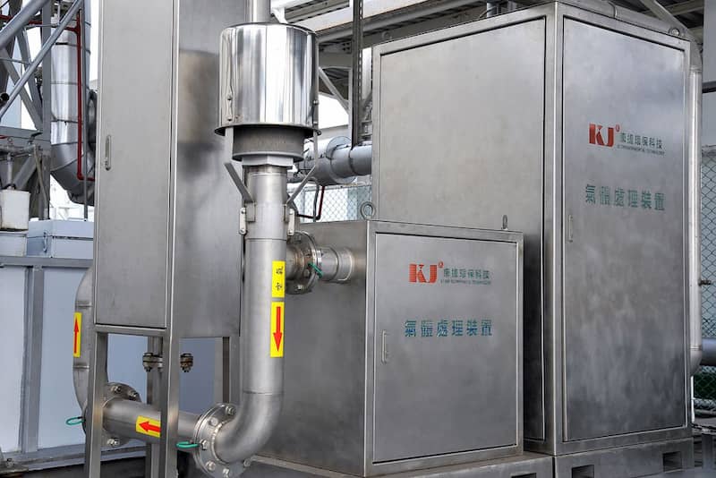南亞南亞硬質膠合劑工廠朝清潔生產(Cleaner Production)製程發展,推薦產品包含南亞南亞硬質膠合劑、水性感壓地磚膠等工業專用黏著膠劑。